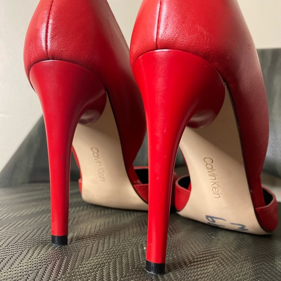 Calvin Klein Sebrina pump - Picture 3 of 7